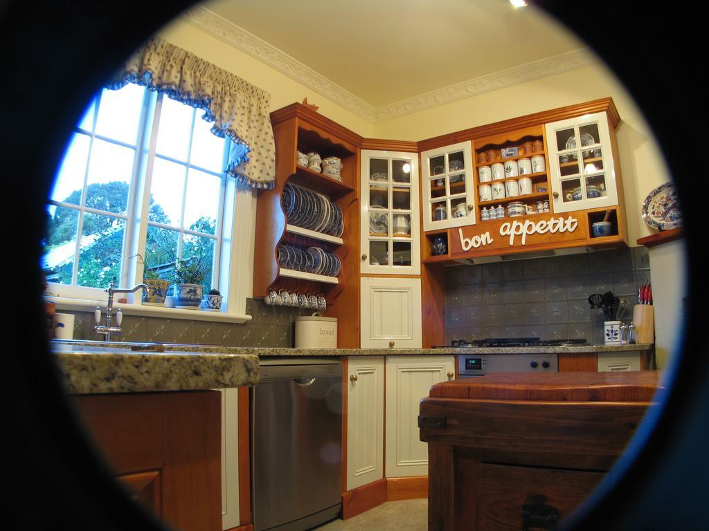 Ellie'S Place On City Park Launceston Chambre photo