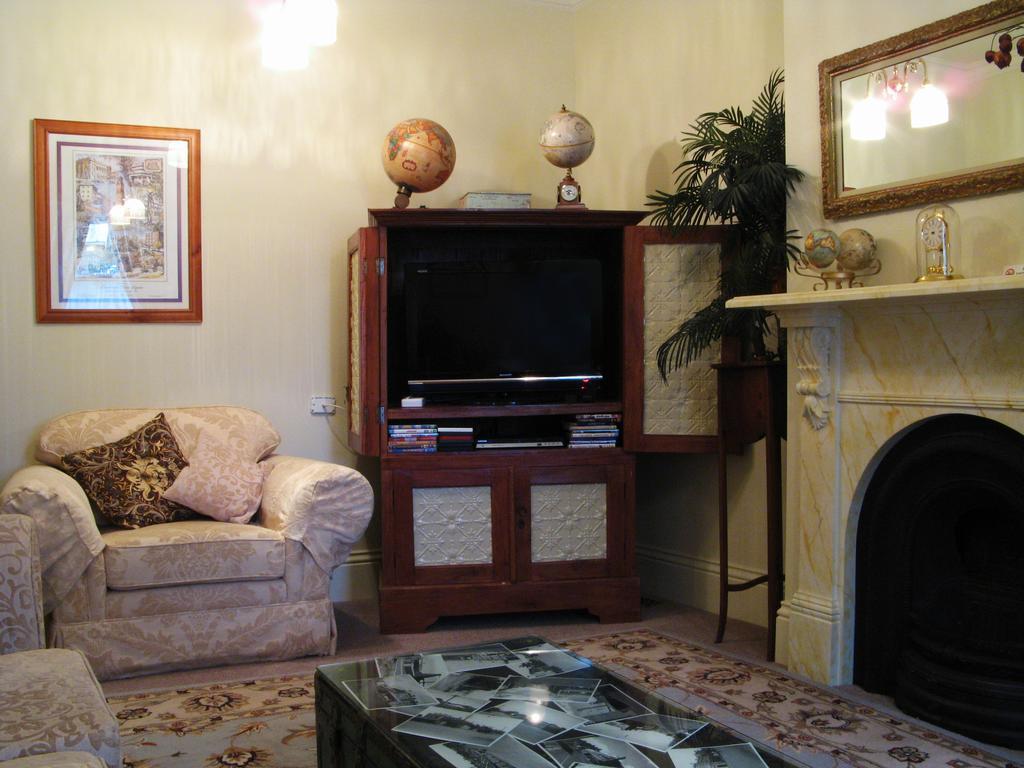 Ellie'S Place On City Park Launceston Chambre photo